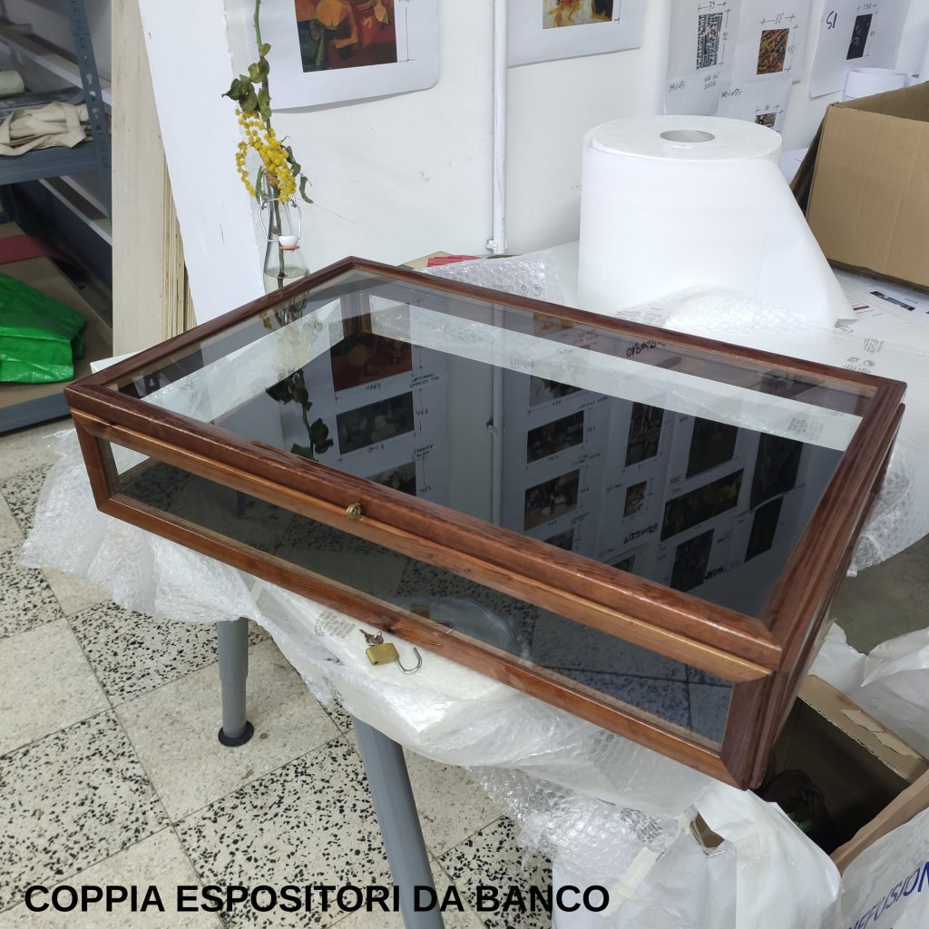 Esposiore-banco-cassetto-scorrevole